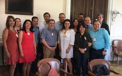 Representantes del Frente de Trabajadores de Hacienda sostienen reunión con Senador Francisco Huenchumilla